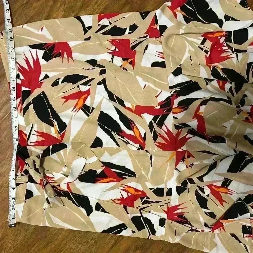 Knee Length Faux Wrap Skirt With Multicolored Floral Tropical Print Size XL - Picture 8 of 9